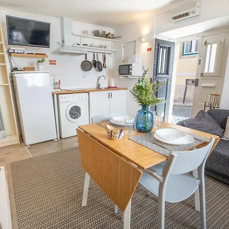 Bairro Alto Lovely Studio, Sao Pedro De Alcantara Apartment Lisbon